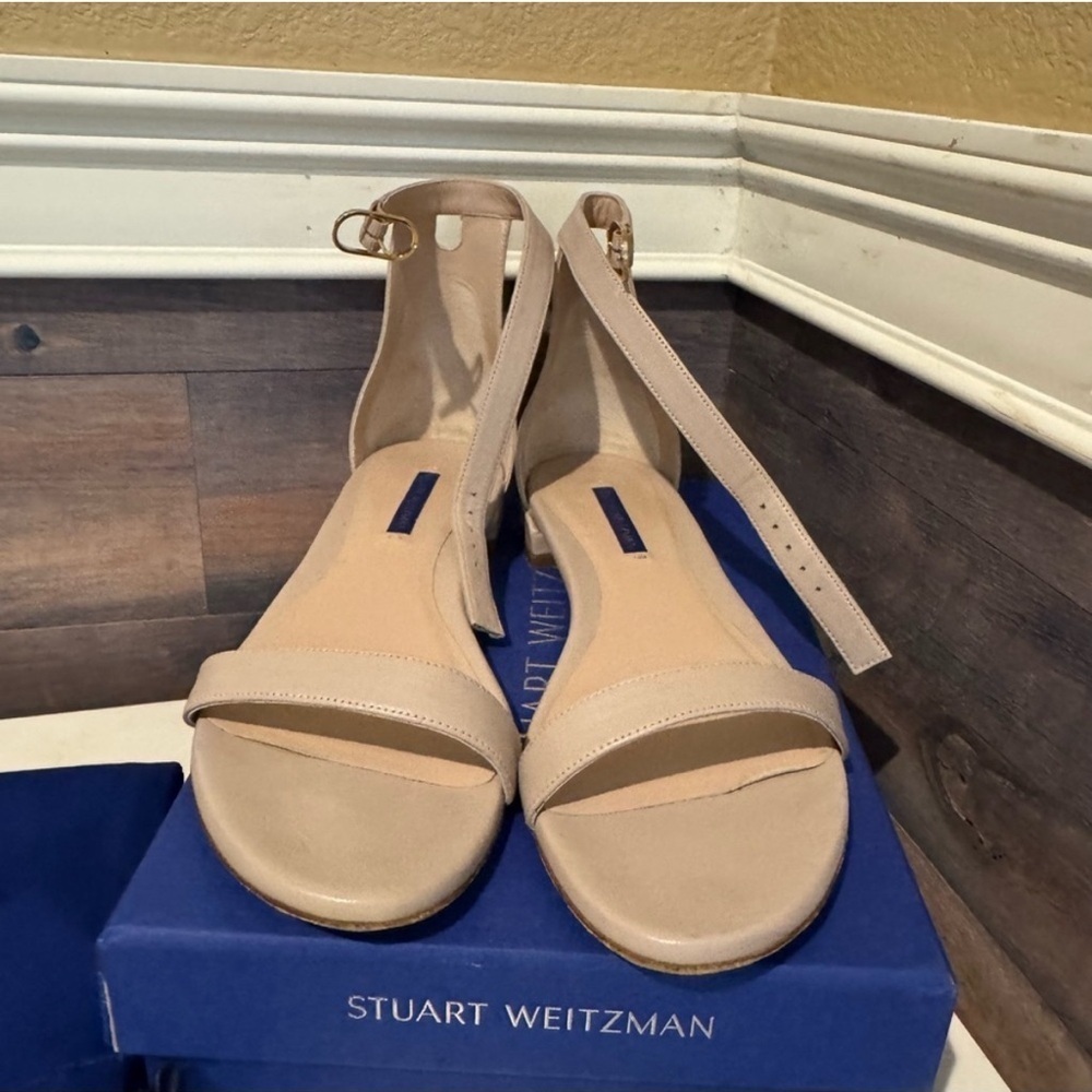 Stuart Weitzman NuNaked Leather Sandals Mid Nudist Flats 40 / 9.5 with  Box Bag